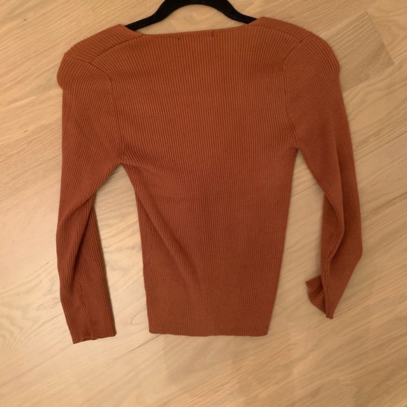 Forever 21 Sweater - Picture 2 of 3